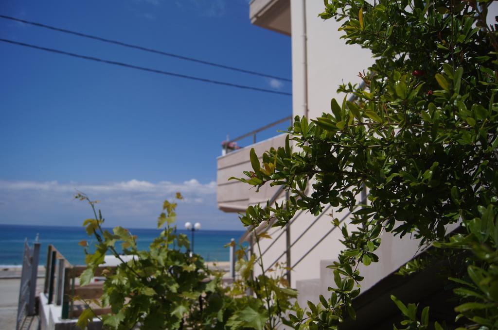 Villa Terra Kotta Paralia Vrachou Exterior foto